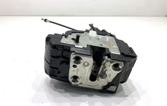 Nissan Note (E11) Rear door lock 