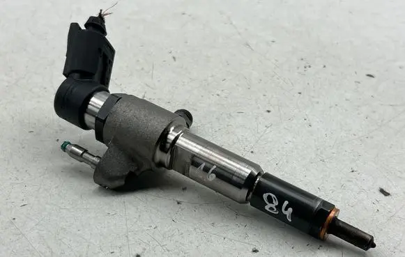 Volvo V50 Fuel injector 9802448680