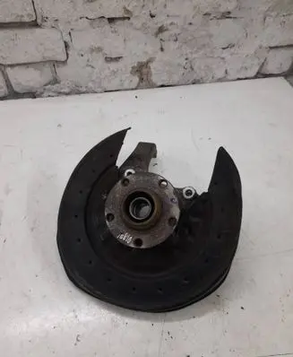 Rear wheel hub
