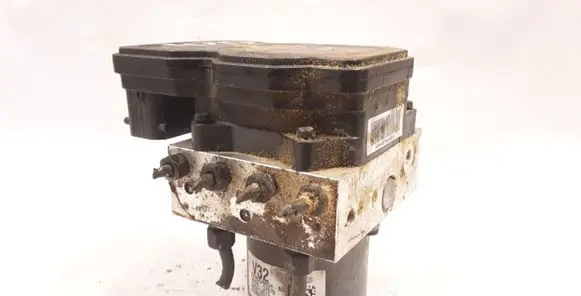 Hyundai i40 ABS Pump 589203Z970 BH6013I512 4717