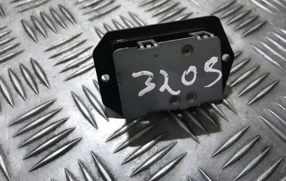 Suzuki Swift I Heater blower motor/fan resistor