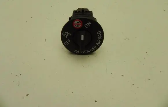 Renault Clio IV Passenger airbag on/off switch 681995290R I5967