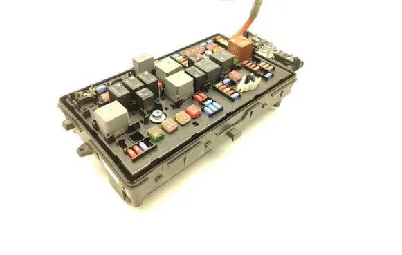 Opel Insignia A Fuse module 13255300 529050199