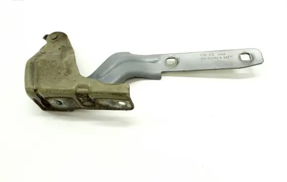 Engine bonnet/hood hinges