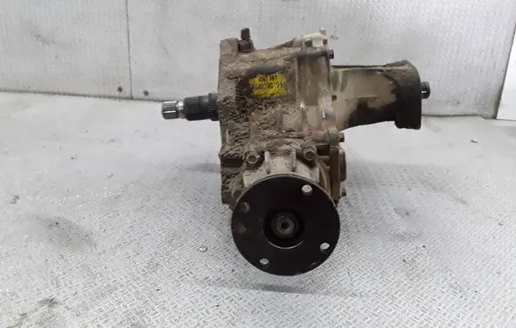 Hyundai Santa Fe Gearbox transfer box case Y040200191