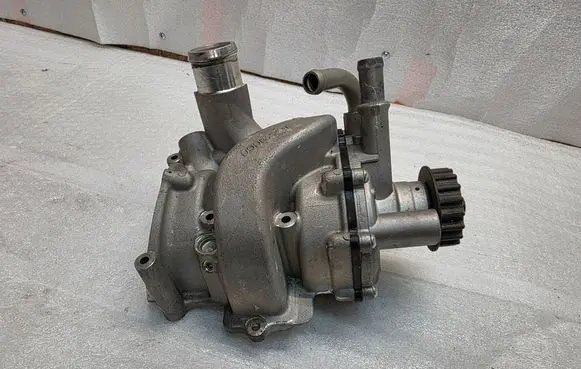 McLaren GT Water pump 14fa182cp