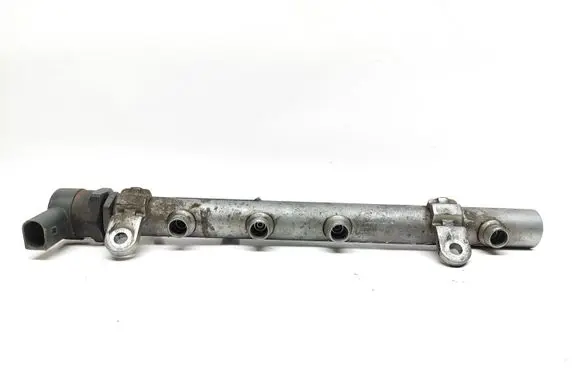 Mercedes-Benz R W251 Fuel main line pipe A6420700495 0611200170