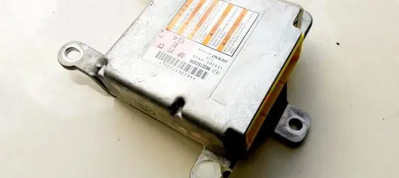 Subaru Forester SH Airbag control unit/module 98221SC030 150300-0940