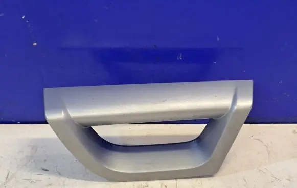 Volvo XC90 Rear door handle trim 8650070