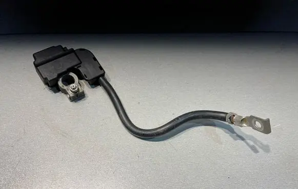 BMW 3 E92 E93 Negative earth cable (battery) 9184207 14945110 61129184207