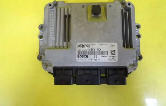 Ford Focus C-MAX Engine control unit/module 8M51-12A650-MD 0281012487