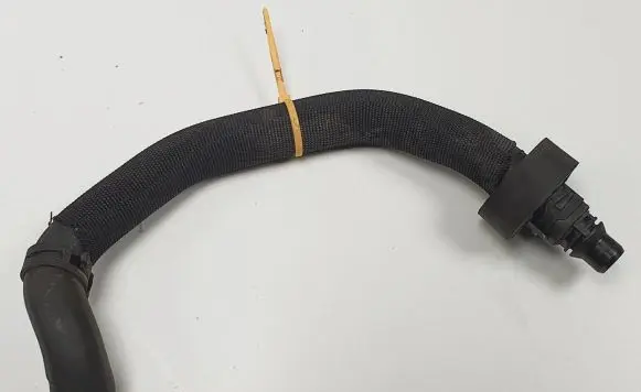 Jaguar XF X250 Engine coolant pipe/hose