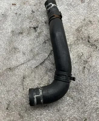 Audi A6 S6 C6 4F Engine coolant pipe/hose 059121073B
