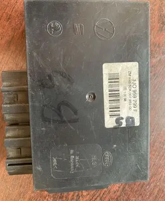 Volkswagen PASSAT B5 Comfort/convenience module 1C0959799F