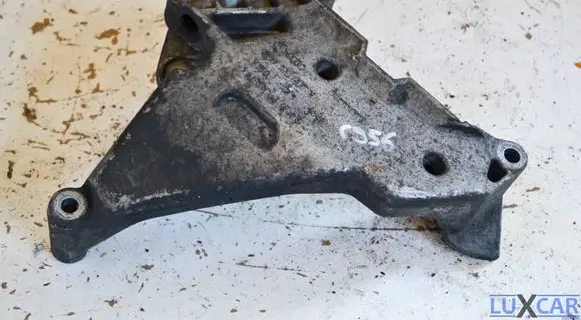 Audi A3 S3 8P Engine mounting bracket 03G199207E