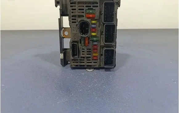 Peugeot 407 Fuse box set 9661682580
