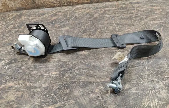 KIA Optima Rear seatbelt 898104C000VA
