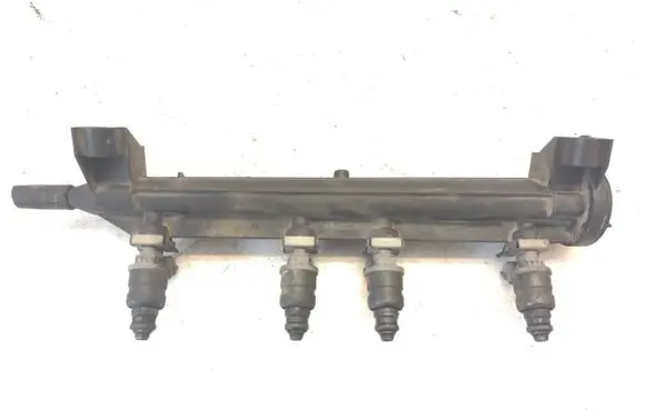 Volkswagen Golf Plus Fuel injectors set 06A133317AS 06A906031BT