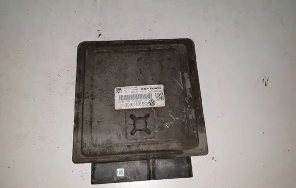 Volkswagen PASSAT B6 Engine control unit/module 03G906018CE