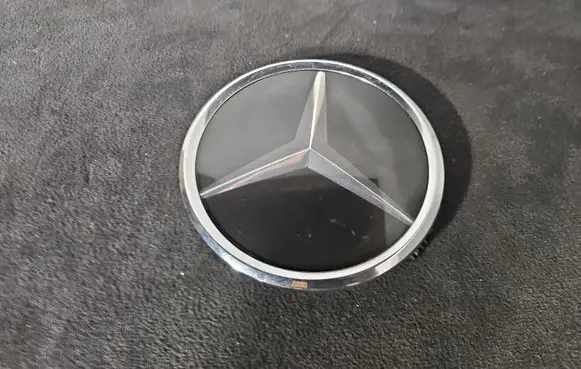 Mercedes-Benz CLS C218 X218 Manufacturer badge logo/emblem A1648880411