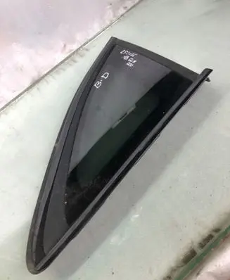 Mercedes-Benz GLA H247 Rear side window A2476706200
