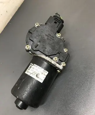 Audi A6 S6 C6 4F Wiper motor