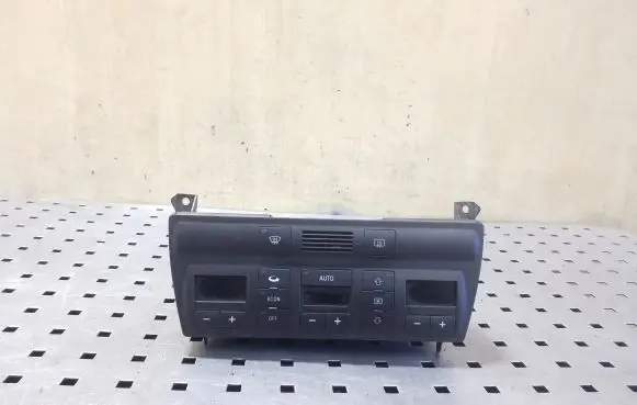 Audi A6 S6 C5 4B Climate control unit 4B0820043P