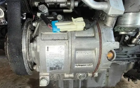 Alfa Romeo 159 Air conditioning (A/C) compressor (pump) 60693331
