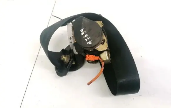 Peugeot 607 Front seatbelt