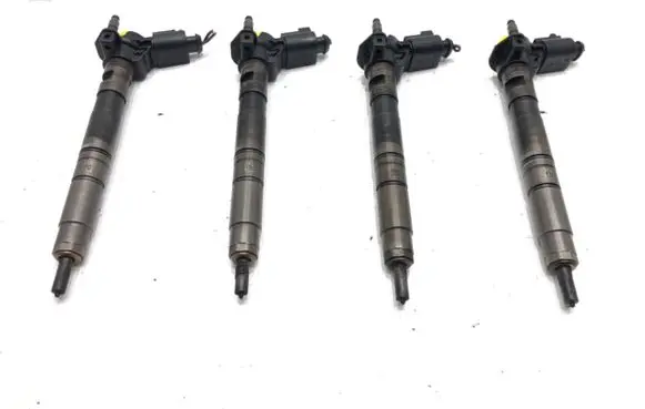 Skoda Octavia Mk2 (1Z) Fuel injectors set 03L130277