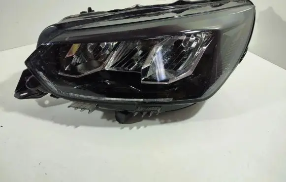 Peugeot 208 Headlight/headlamp 9833036380