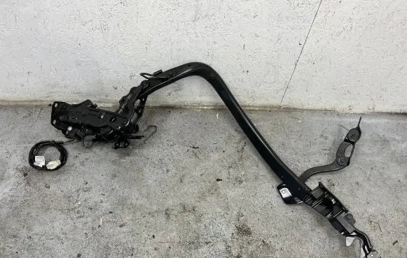 BMW 4 F32 F33 Convertible roof hinge 7401031 54377401031