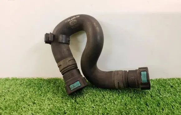 Land Rover Range Rover Sport L320 Engine coolant pipe/hose AH224090BB