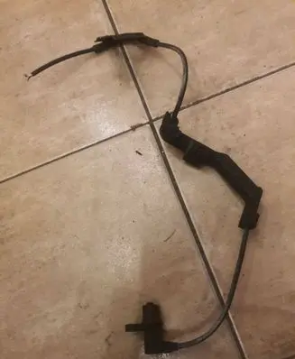 Toyota Corolla Verso E110 ABS rear brake sensor 8t21 8t2157