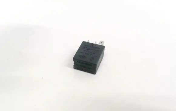 Renault Laguna II Other relay 7700414484