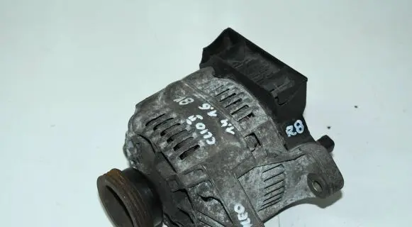 Renault Clio I Generator/alternator 7700870279