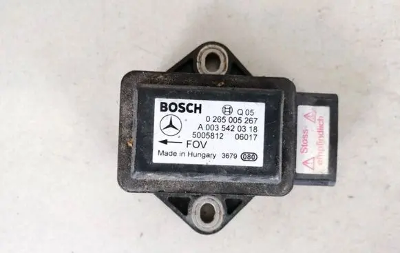 Mercedes-Benz E W211 ESP acceleration yaw rate sensor a0035420318 0265005267