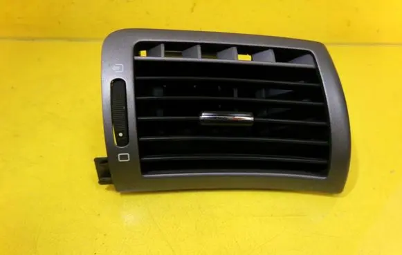 Peugeot 407 Dashboard side air vent grill/cover trim 9644589377