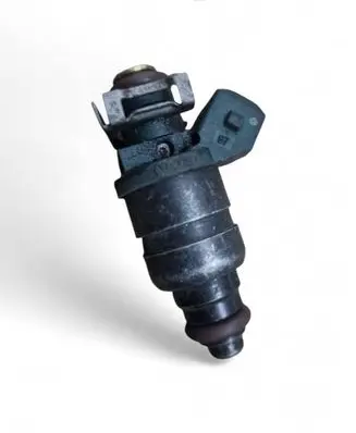 Audi A3 S3 8L Fuel injector 03790603AA