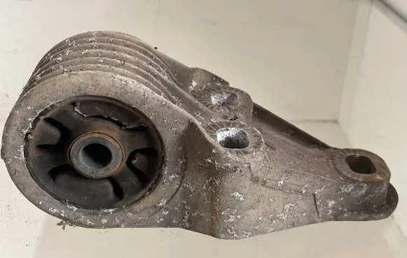 Audi A6 S6 C5 4B Rear axle beam mounts housing 8B0501521