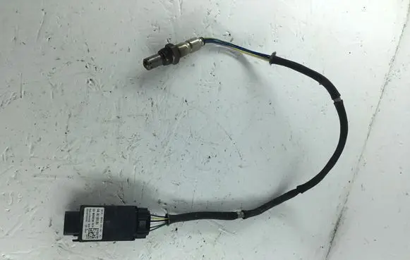 Volkswagen Golf VII Lambda probe sensor 04L907805DG