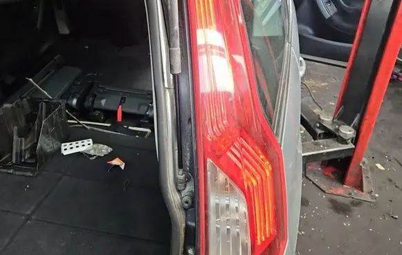 Citroen C4 Grand Picasso Rear/tail lights 00946602RE IMPRK1604802