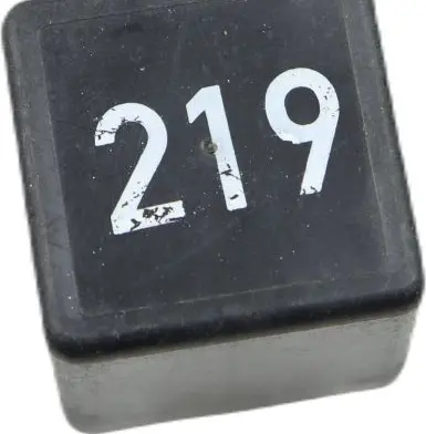 Volkswagen PASSAT B5 Other relay 443951253AA