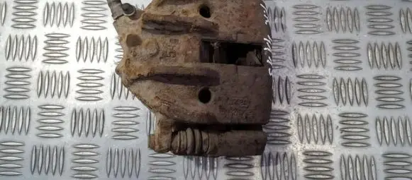 Citroen Xsara Picasso Front brake caliper