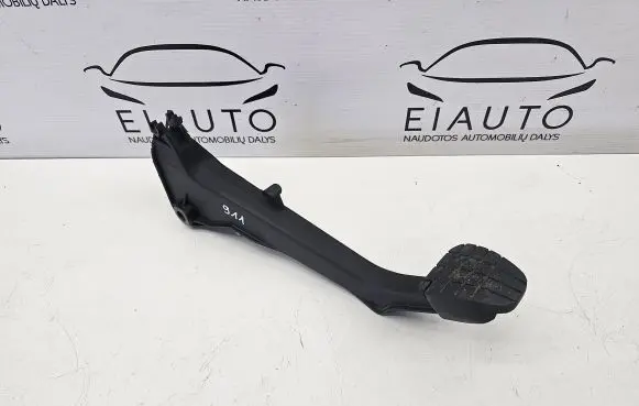 Porsche 911 996 Clutch pedal 99642313909
