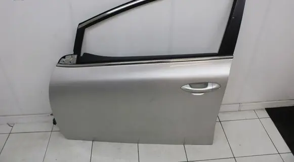 KIA Ceed Front door