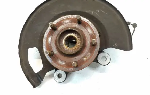 Chrysler Town & Country V Front wheel hub