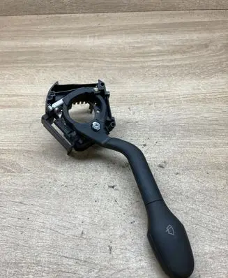 Volkswagen Golf III Wiper control stalk 1H6953503F