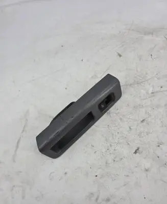Volvo V50 Electric window control switch 8679478 3865