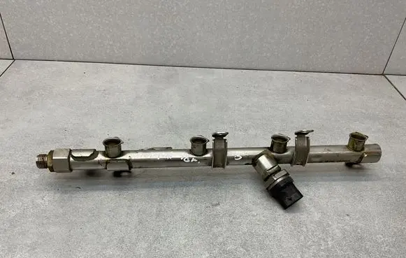 Skoda Octavia Mk3 (5E) Fuel main line pipe 05E129051D